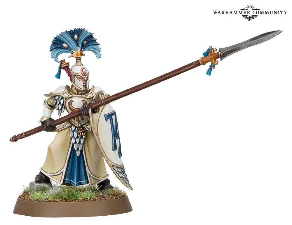 Vanari Auralan Warden miniature
